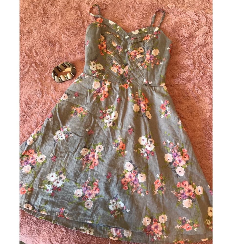 Lauren Conrad Grey Floral Dress Size 4